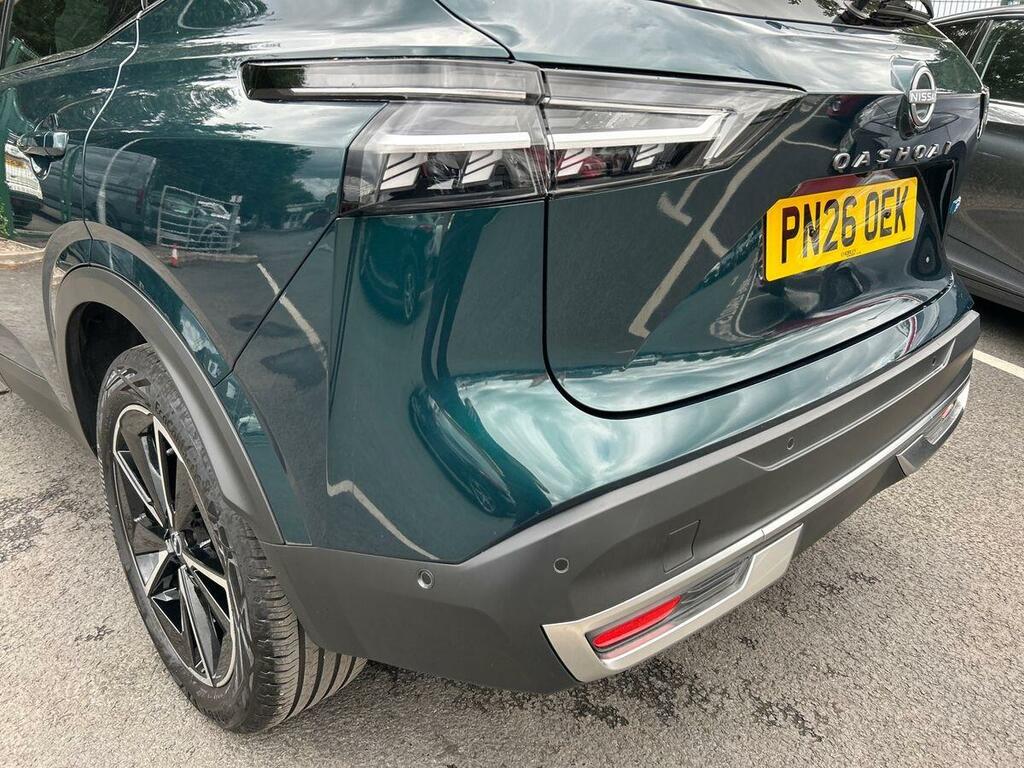 Nissan Qashqai Tekna Silver #20