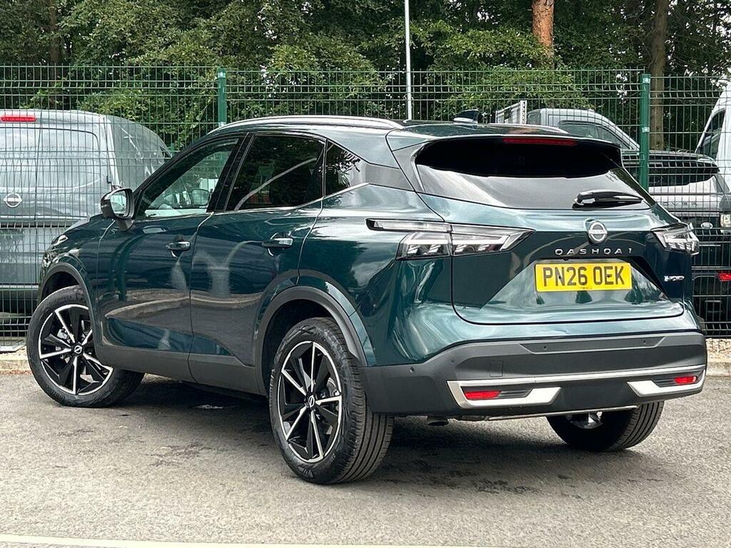 Nissan Qashqai Tekna Silver #3