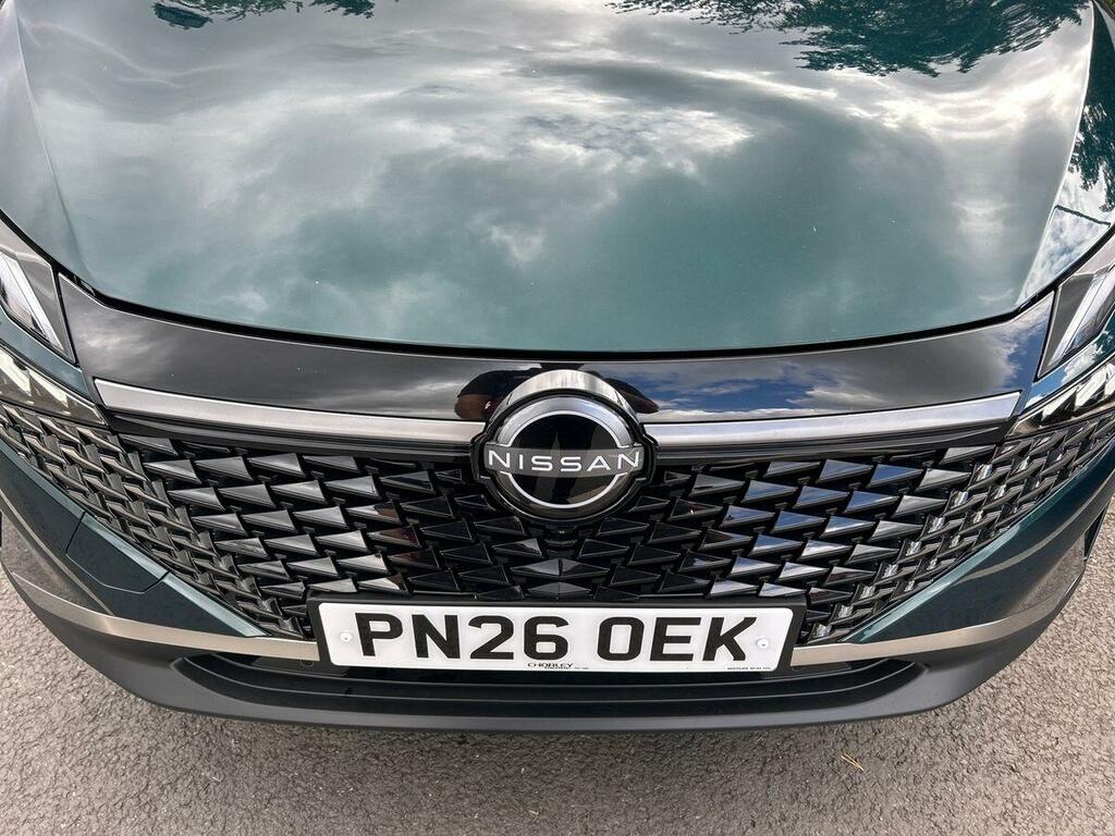 Nissan Qashqai Tekna Silver #23