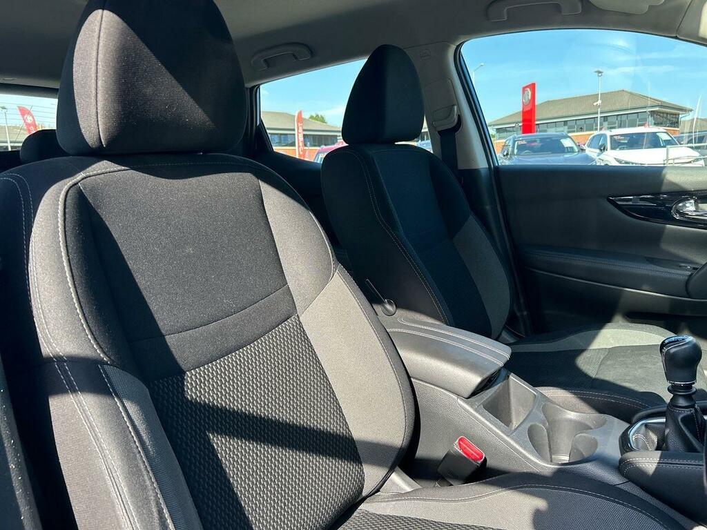 Nissan Qashqai Qashqai N-connecta Dig-t Grey #16