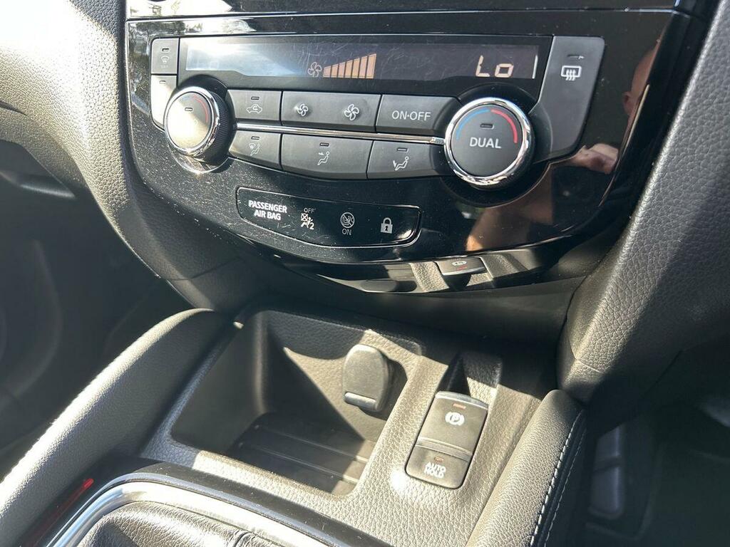 Nissan Qashqai Qashqai N-connecta Dig-t Grey #32