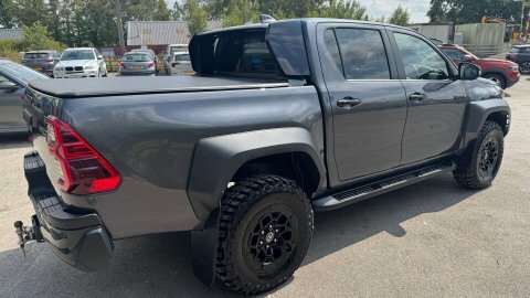 Toyota HILUX 2.8 D-4d-h Invincible X 4Wd Euro 6 White #35