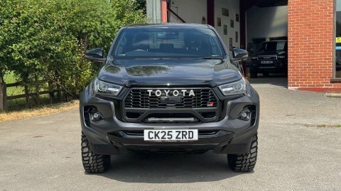 Toyota HILUX 2.8 D-4d-h Invincible X 4Wd Euro 6 White #40