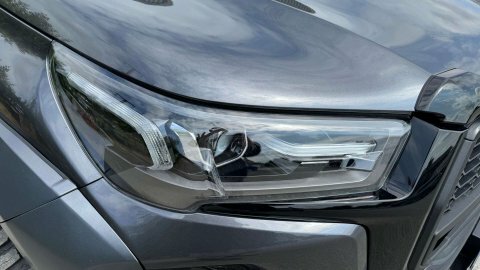 Toyota HILUX 2.8 D-4d-h Invincible X 4Wd Euro 6 White #98