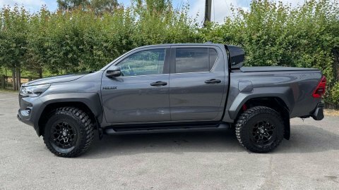 Toyota HILUX 2.8 D-4d-h Invincible X 4Wd Euro 6 White #121