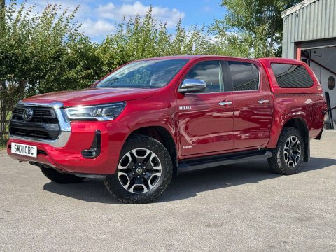 Toyota HILUX 2.8 Hilux Invincible Red #2