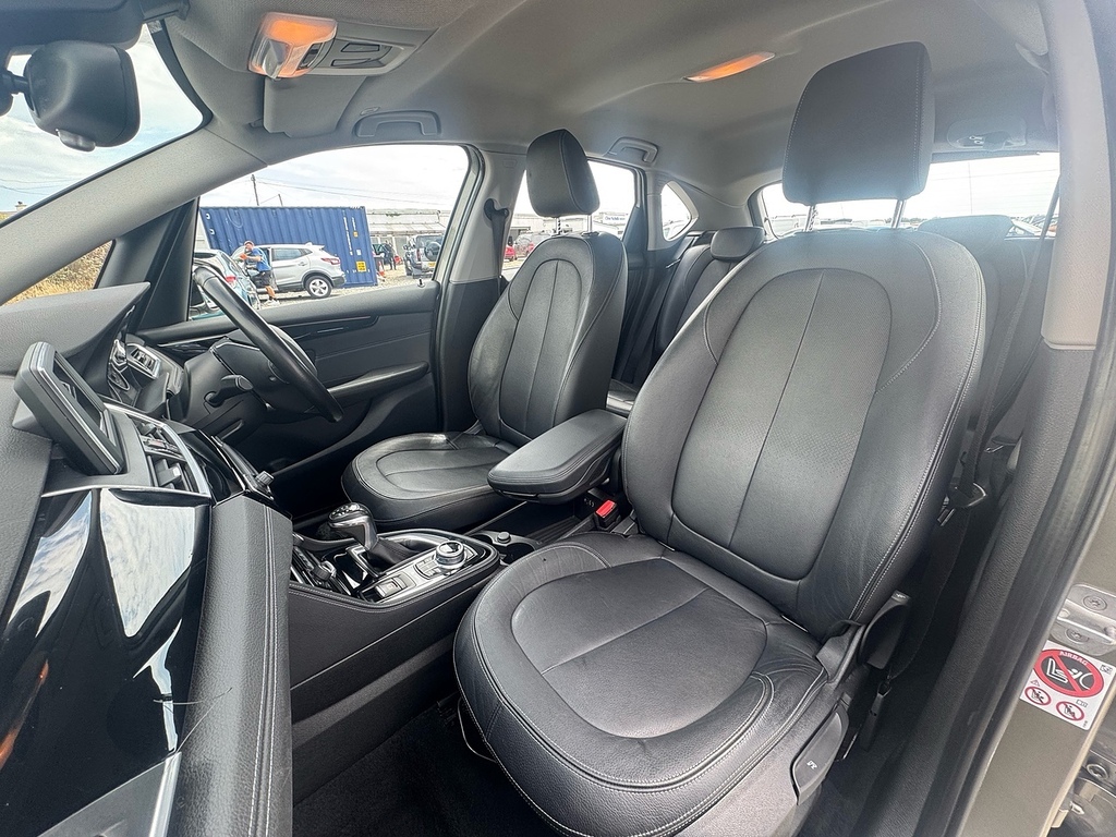 BMW 2 Series Active Tourer 216D Luxury Silver #4
