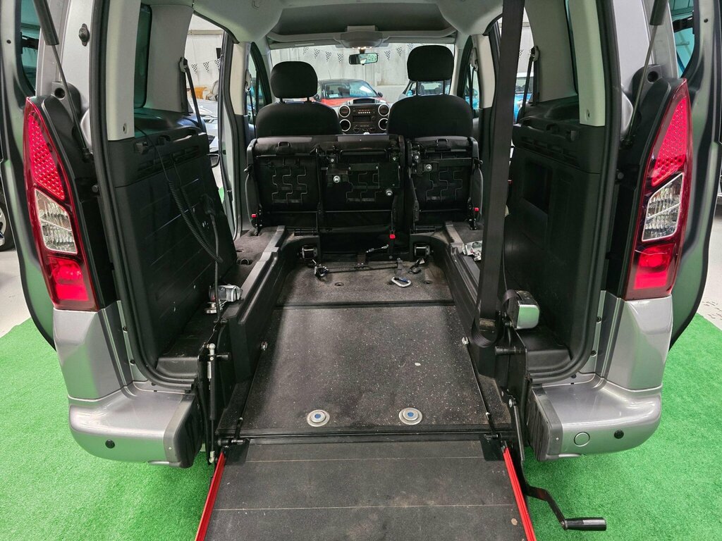 Peugeot Rifter Mpv Silver #4