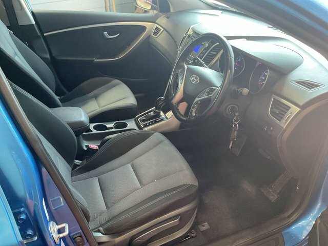 Hyundai I30 1.6 Se Euro 6 Blue #2