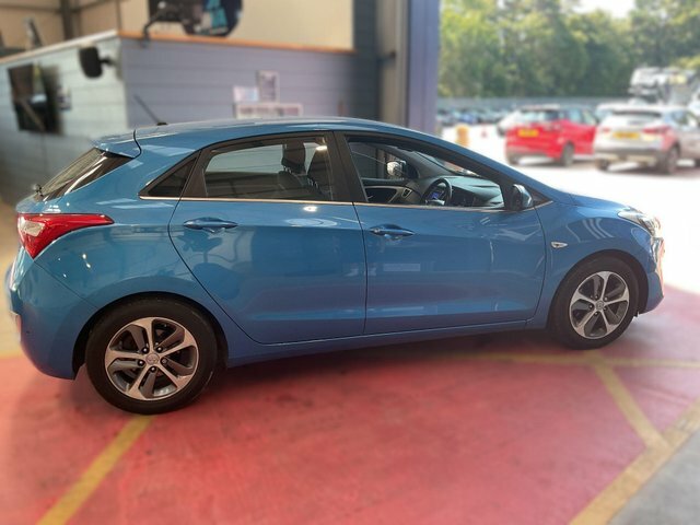 Hyundai I30 1.6 Se Euro 6 Blue #3