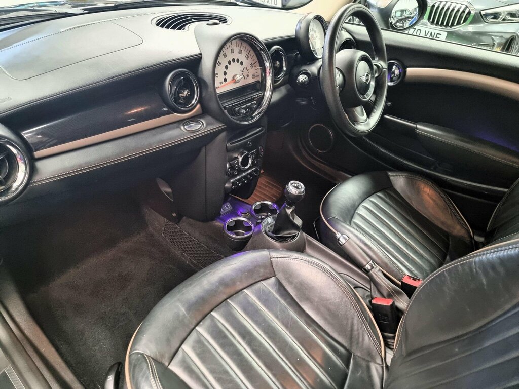 Mini Clubman 1.6 Cooper Bond Street Euro 6 Ss Black #2