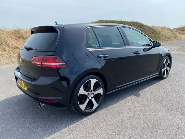 Volkswagen Golf Tsi Bluemotion Tech Gti Black #5