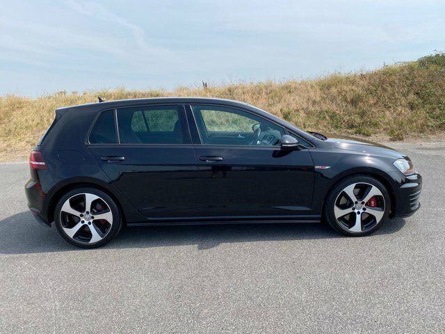 Volkswagen Golf Tsi Bluemotion Tech Gti Black #6