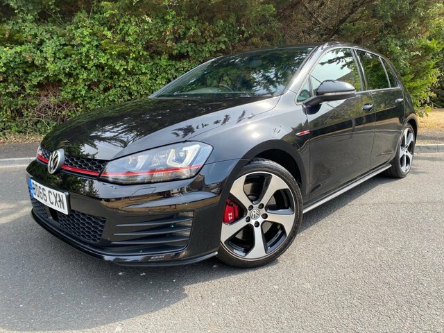 Volkswagen Golf Tsi Bluemotion Tech Gti Black