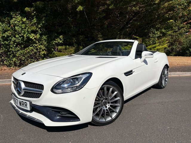 Mercedes-Benz SLC Slc180 Amg Line Convertible White