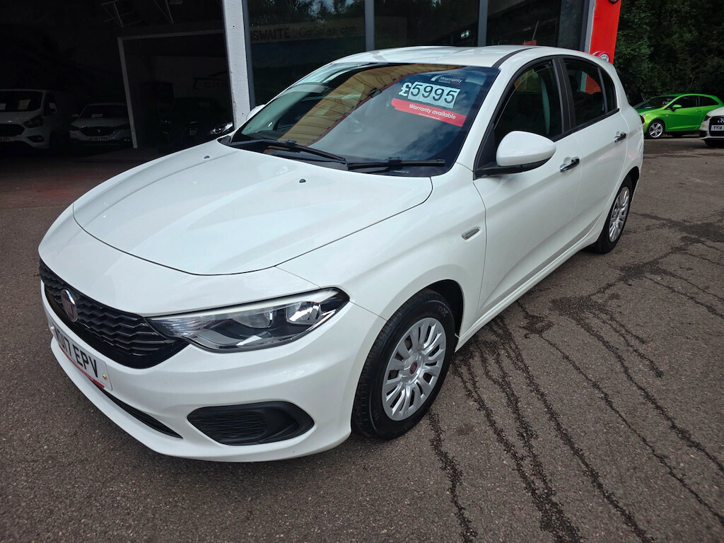 Fiat Tipo 1.4 Easy Hatchback White