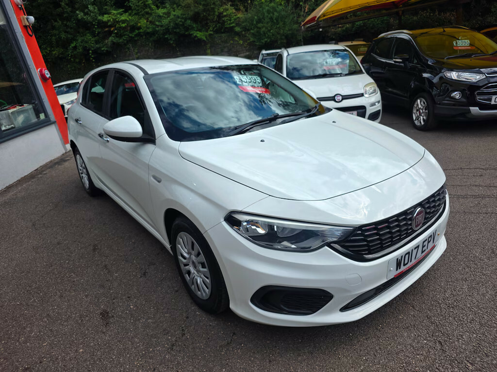 Fiat Tipo 1.4 Easy Hatchback White #3