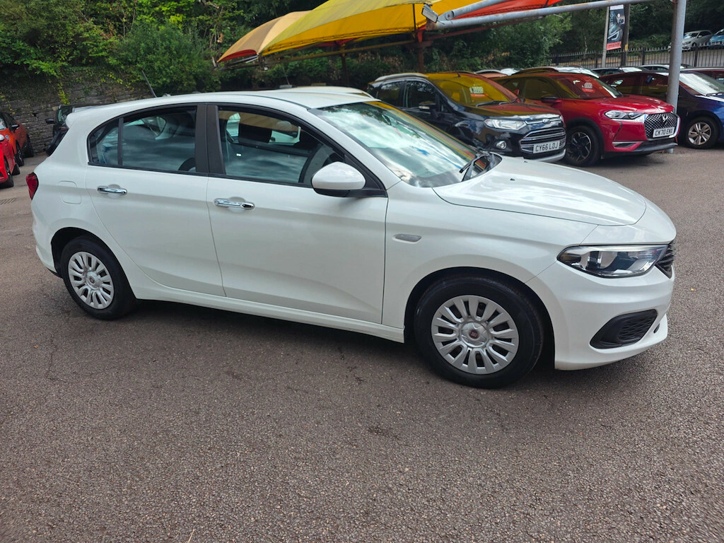 Fiat Tipo 1.4 Easy Hatchback White #5
