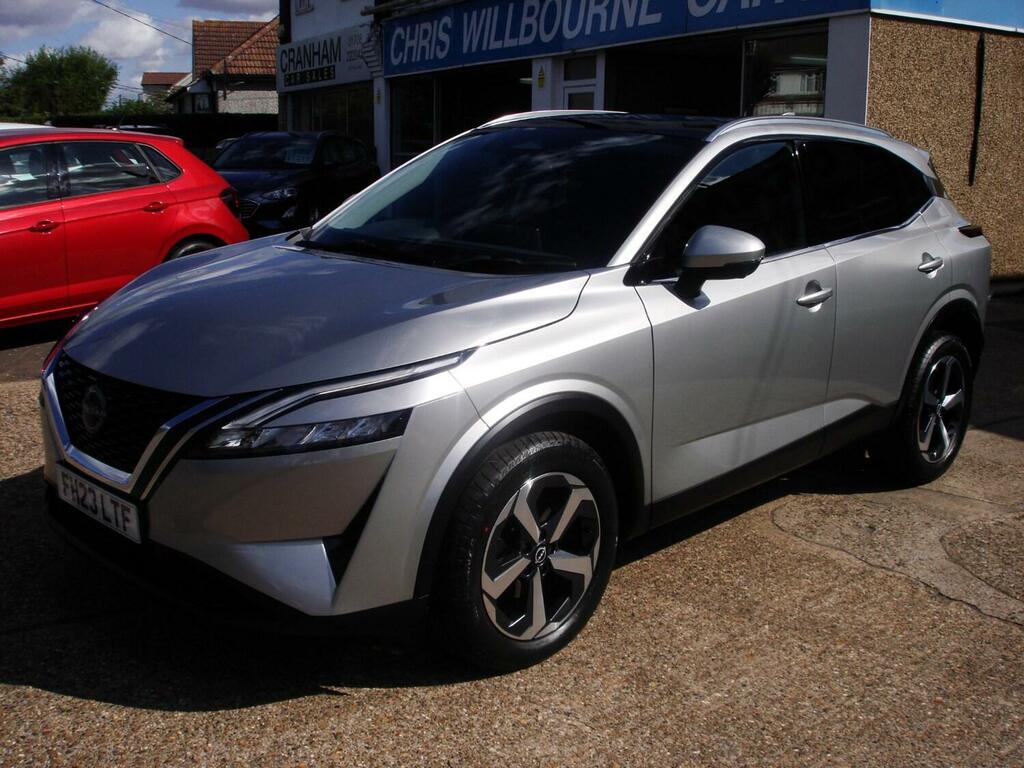Nissan Qashqai 1.3 Dig-t Mh 158 N-connecta Silver