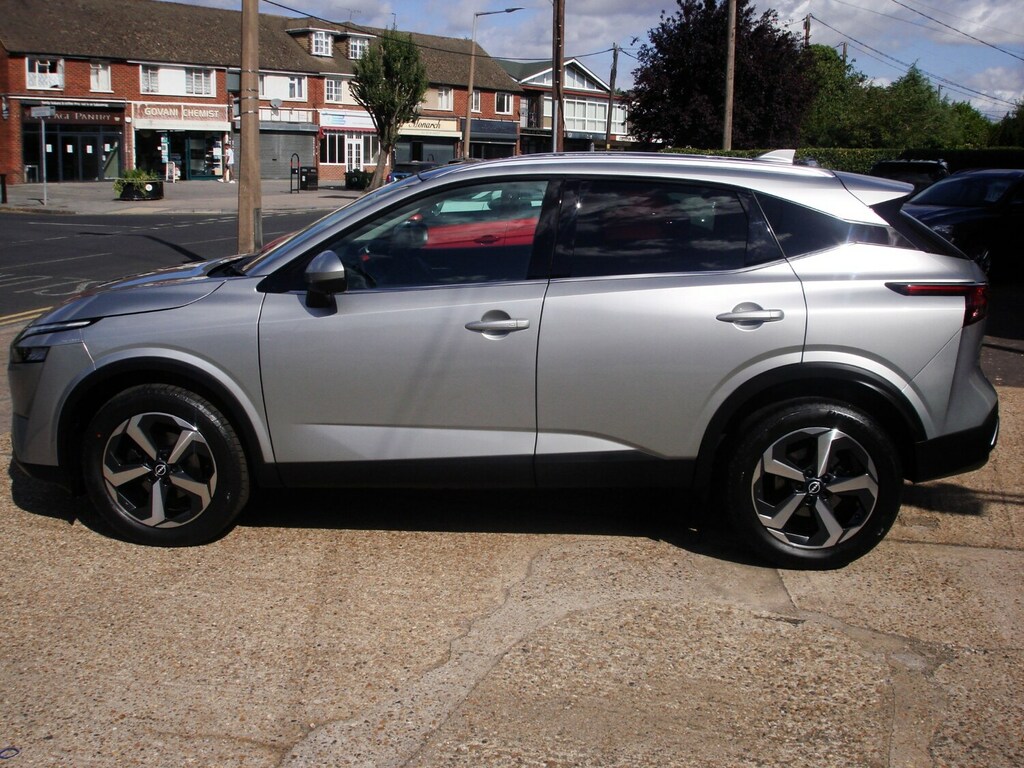 Nissan Qashqai 1.3 Dig-t Mh 158 N-connecta Silver #3