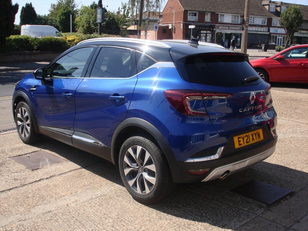 Renault Captur 1.3 Tce 140 S Bose Edition Black #3
