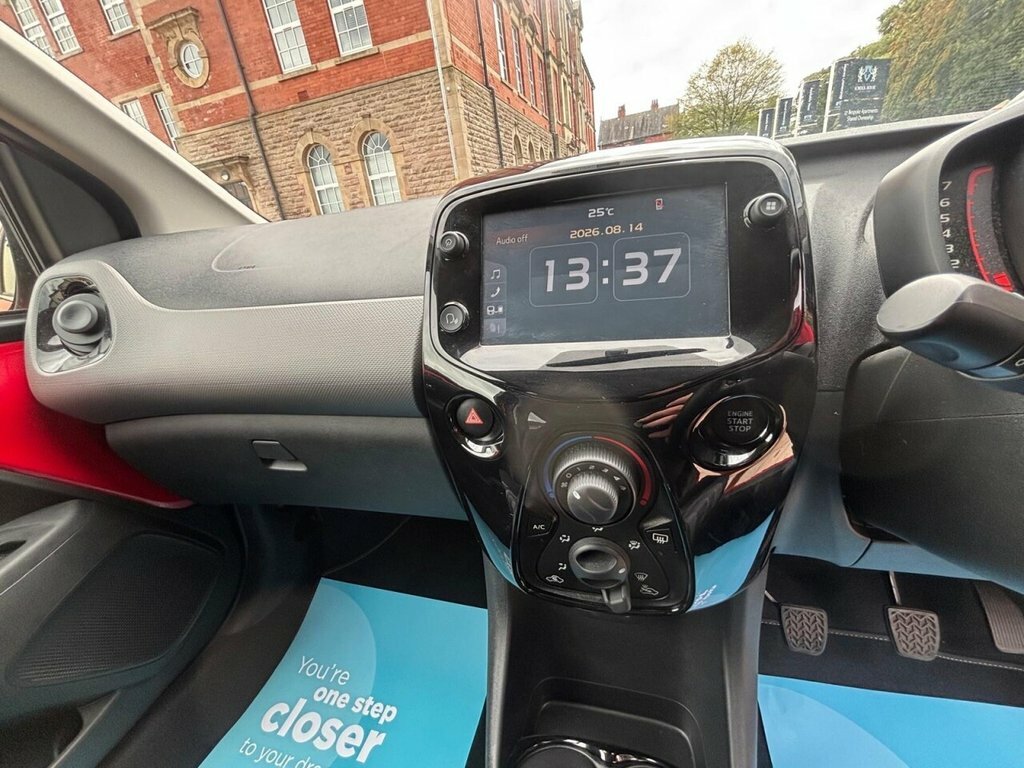 Peugeot 108 1.0 Collection 2 Tronic Euro 6 Ss Green #25