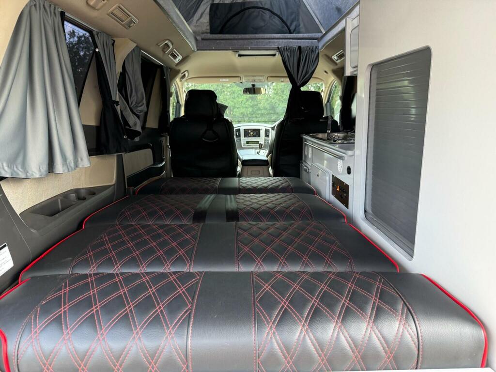 Toyota Alphard Motorhome 2.4 E-four Hybrid 200756 Silver #3