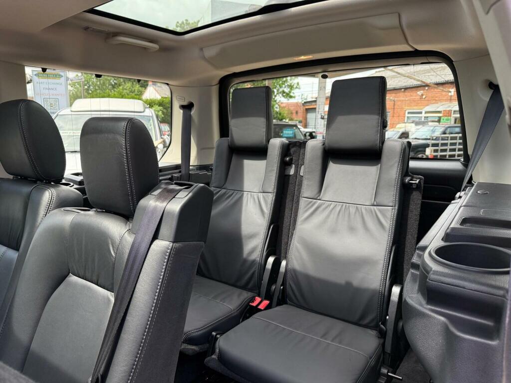 Land Rover Discovery 4 Suv 3.0 Sd V6 Se 201515 Grey #11
