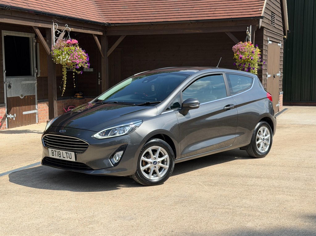 Ford Fiesta 1.1 Ti-vct Zetec Hatchback Euro 
