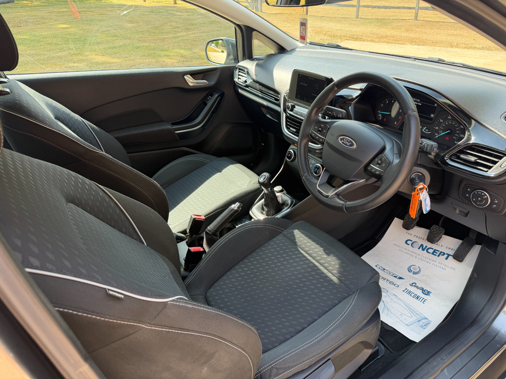 Ford Fiesta 1.1 Ti-vct Zetec Hatchback Euro  #5