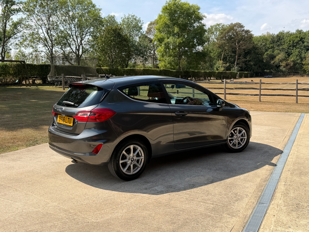 Ford Fiesta 1.1 Ti-vct Zetec Hatchback Euro  #4