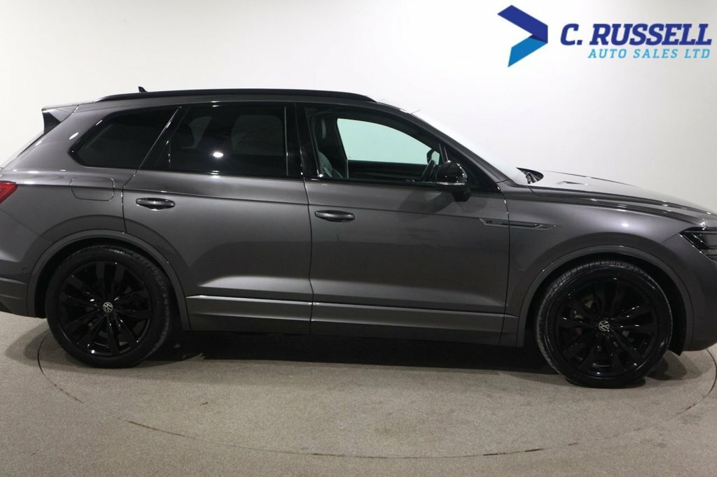 Volkswagen Touareg 3L Black Edition Grey #4