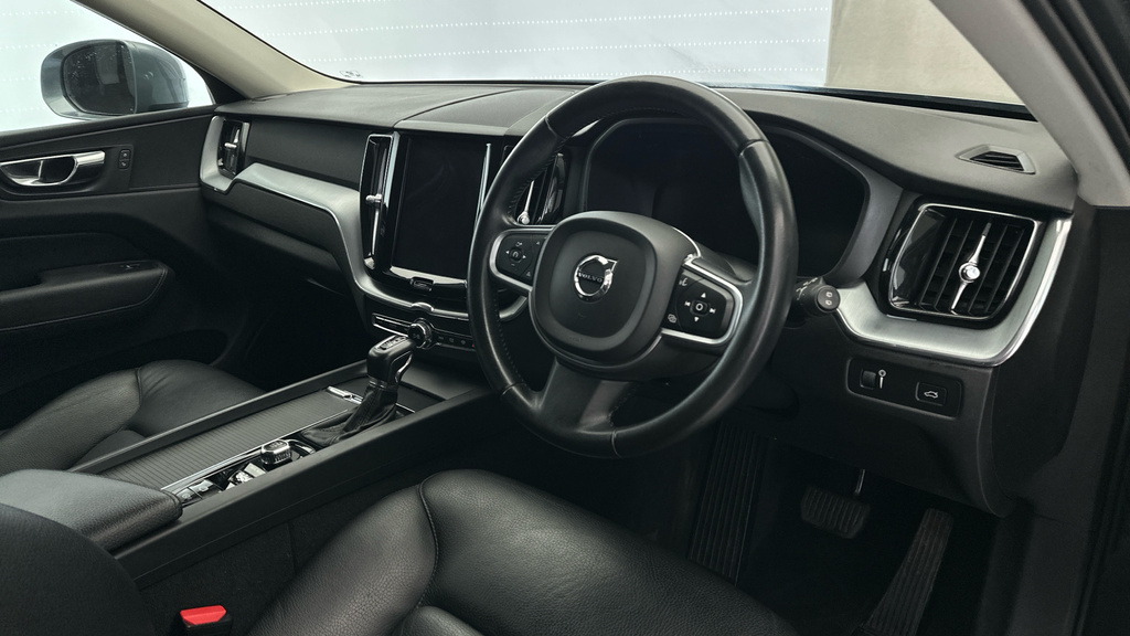 Volvo XC60 2.0 D4 Momentum Awd Blue #11