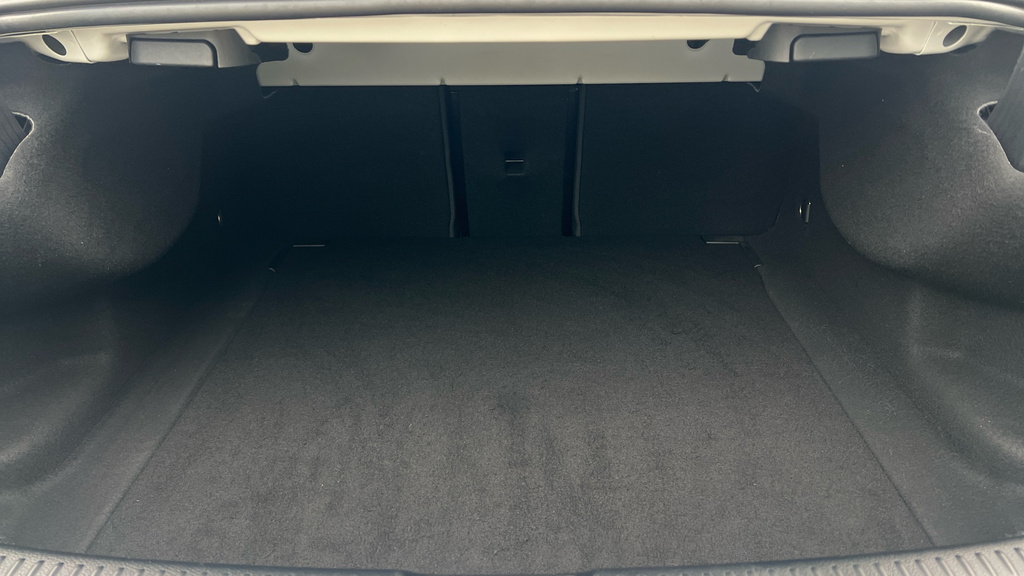 Mercedes-Benz CLA Class Cla 180 Amg Line Premium Plus Tip White #29