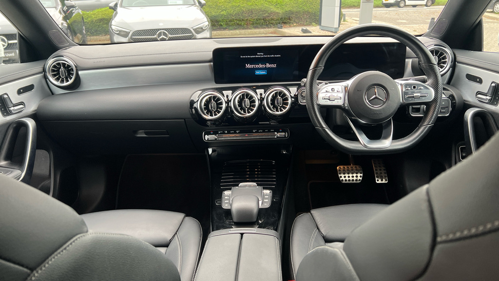 Mercedes-Benz CLA Class Cla 180 Amg Line Premium Plus Tip White #14