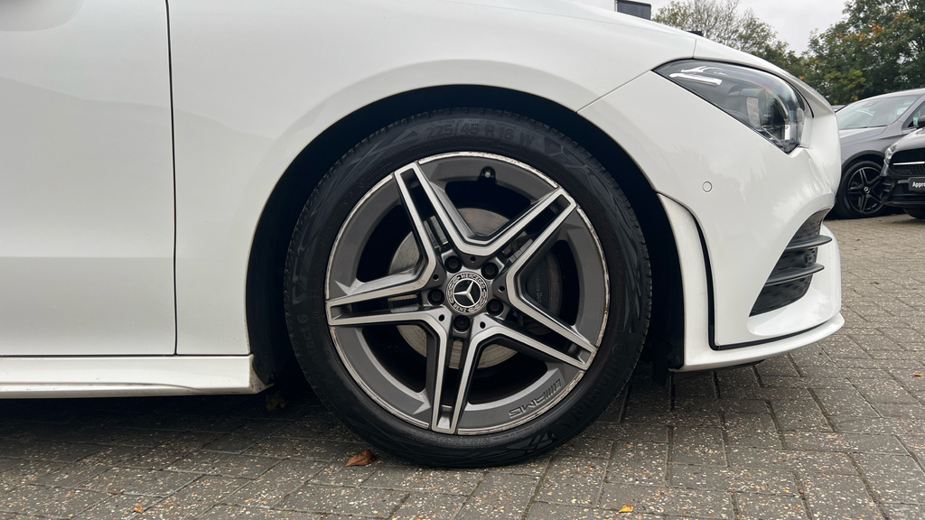 Mercedes-Benz CLA Class Cla 180 Amg Line Premium Plus Tip White #26