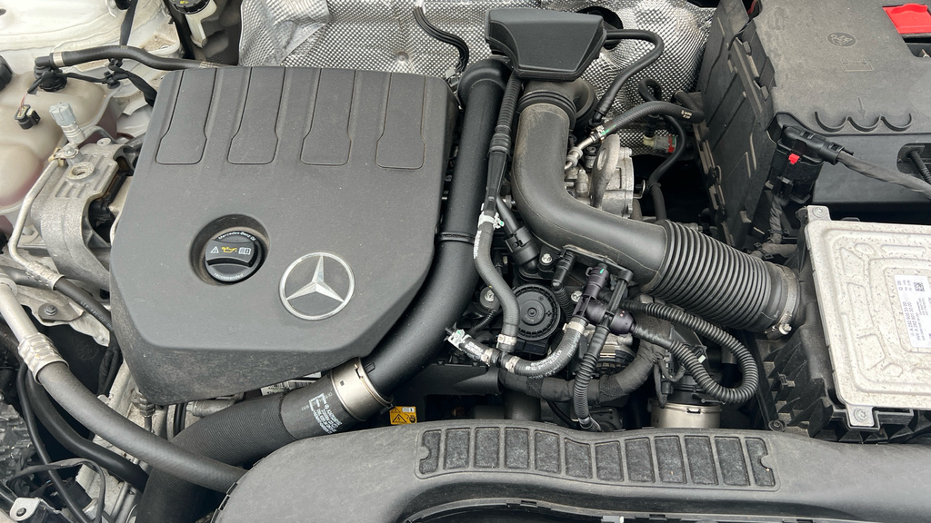 Mercedes-Benz CLA Class Cla 180 Amg Line Premium Plus Tip White #22