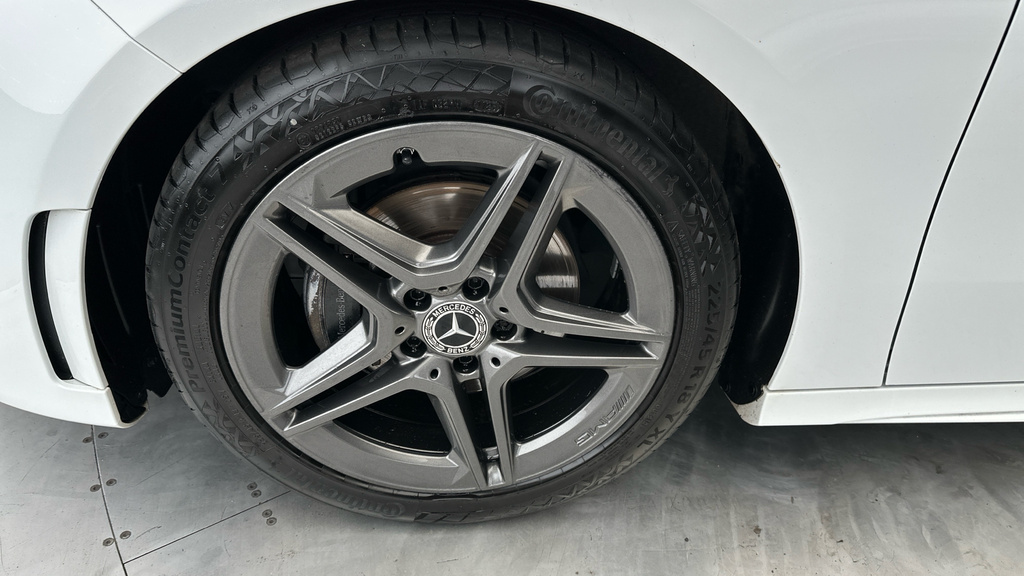 Mercedes-Benz A Class A200 Amg Line Executive Grey #25