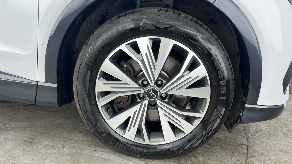 Audi Q4 E Tron 40 Vorsprung Suv 82Kwh 204 Ps Black #27