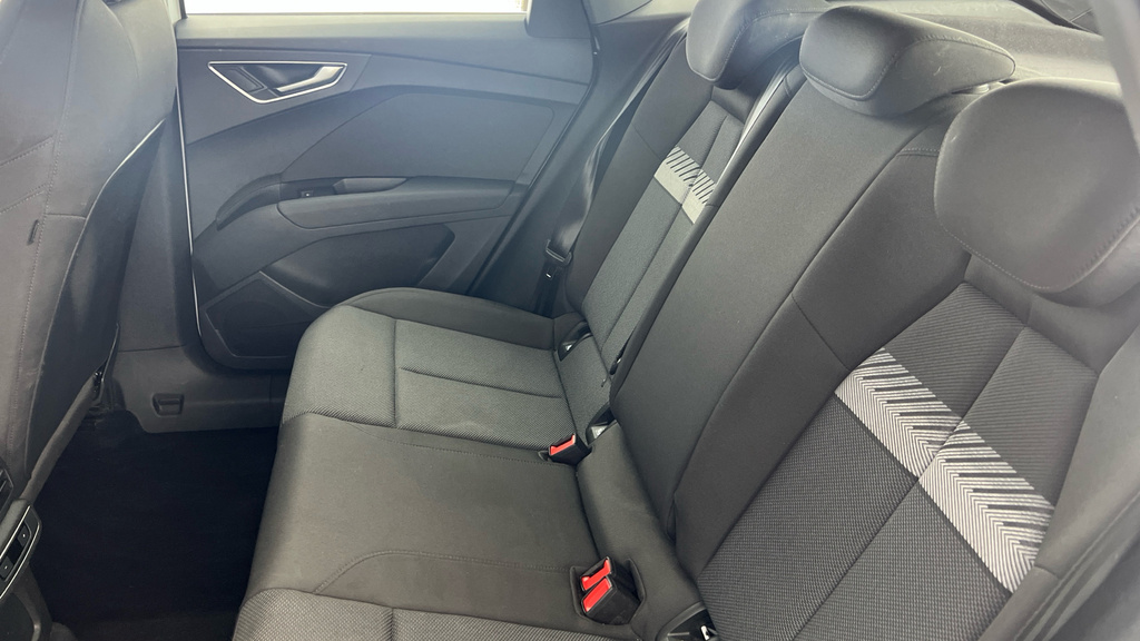 Audi Q4 E Tron 40 Vorsprung Suv 82Kwh 204 Ps Black #21