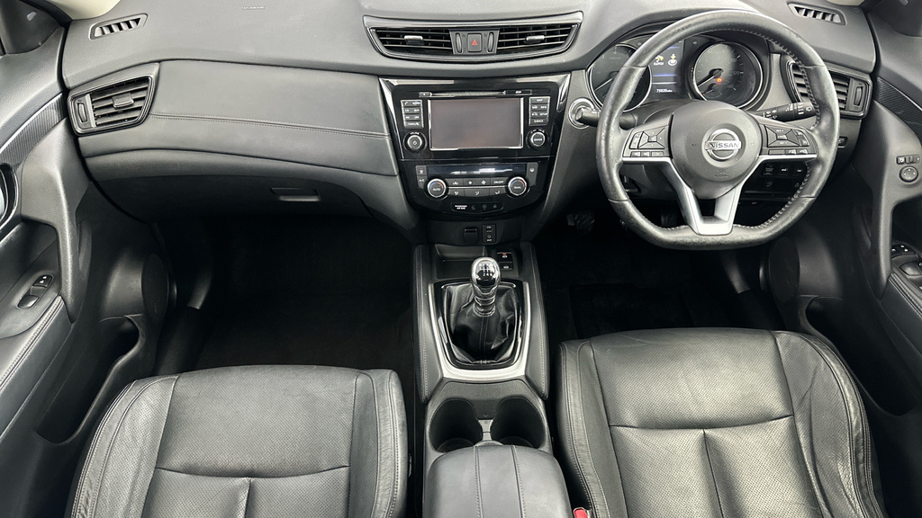 Nissan X-Trail Dci Tekna Xtronic Red #18