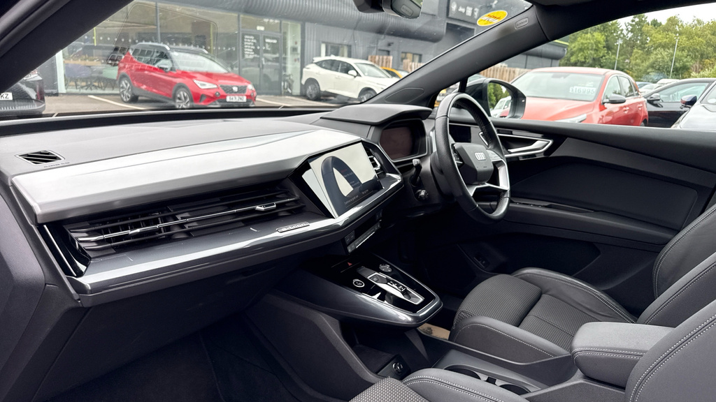 Audi Q4 E Tron 220Kw 50 Quattro 82Kwh S Line Cs Blue #14