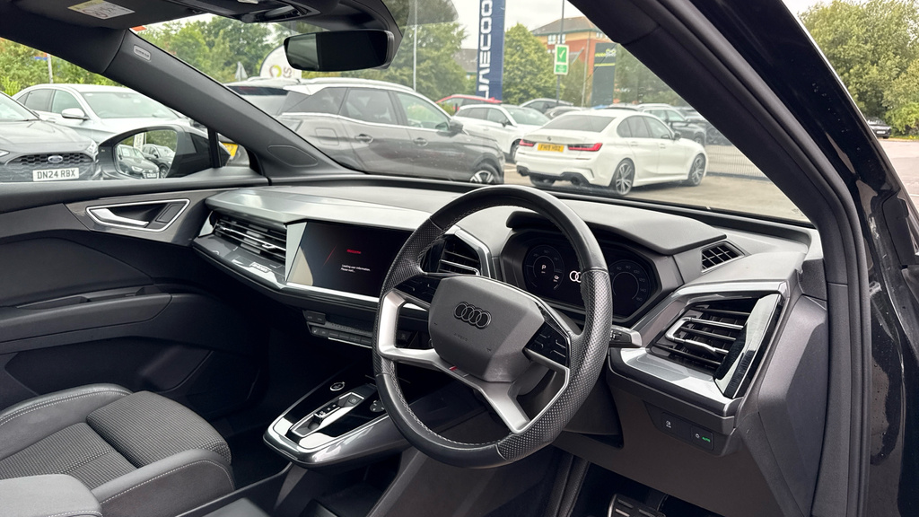 Audi Q4 E Tron 220Kw 50 Quattro 82Kwh S Line Cs Blue #13