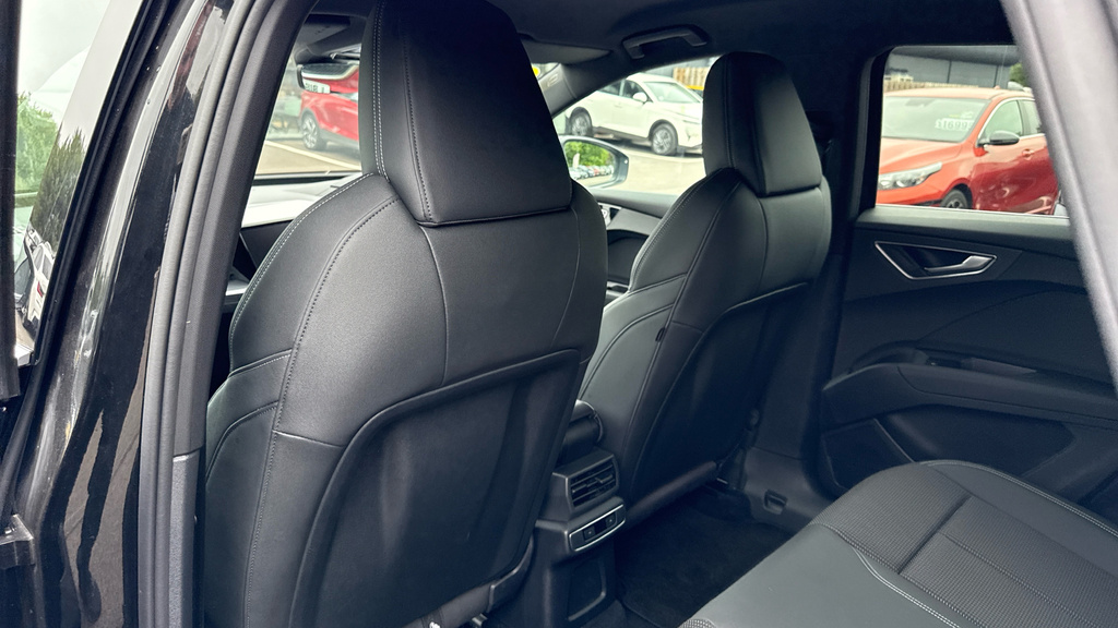 Audi Q4 E Tron 220Kw 50 Quattro 82Kwh S Line Cs Blue #23