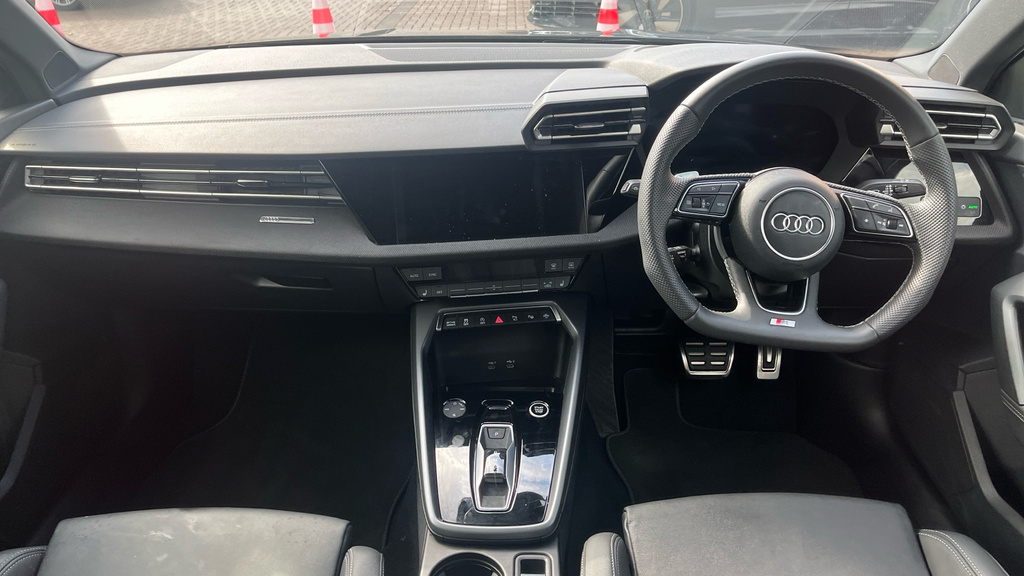 Audi A3 S3 Tfsi Black Edition Quattro S Tronic Yellow #11