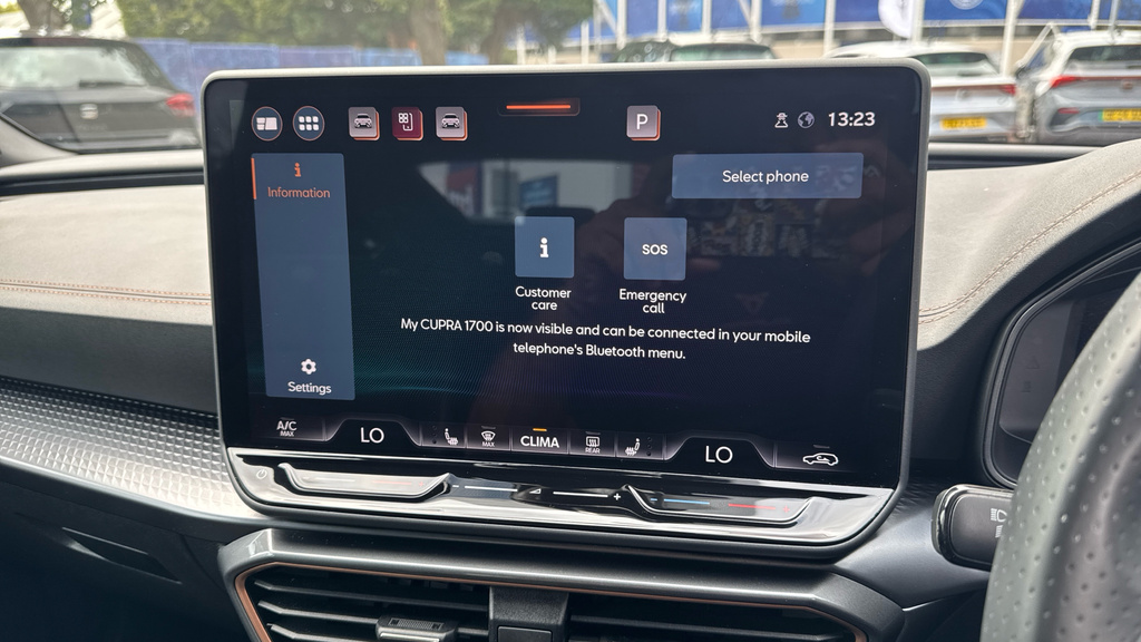 Cupra Leon 1.5 Ehybrid 25.8Kwh Vz1 Estate Plug In White #30