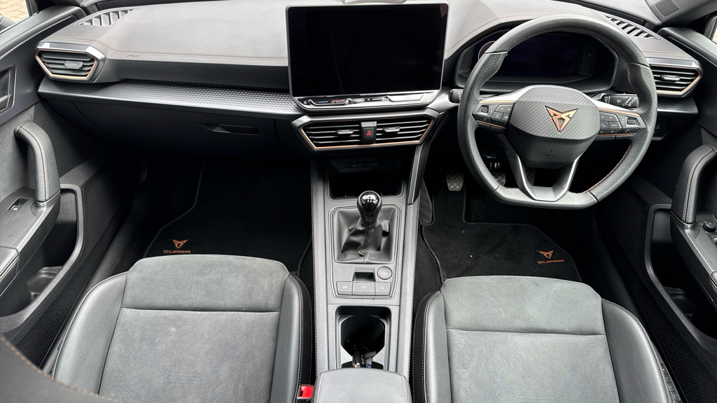 Cupra Leon 1.5 Ehybrid 25.8Kwh Vz1 Estate Plug In White #11
