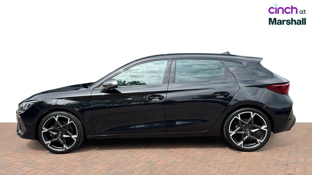Cupra Leon 1.5 Ehybrid 25.8Kwh Vz1 Estate Plug In White #6