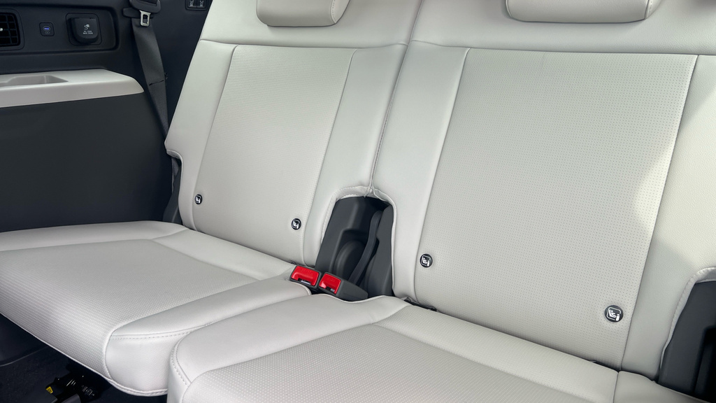 Hyundai Santa Fe Ultimate 4Wd White #43