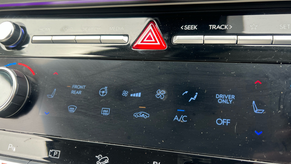 Hyundai Santa Fe Ultimate 4Wd White #30